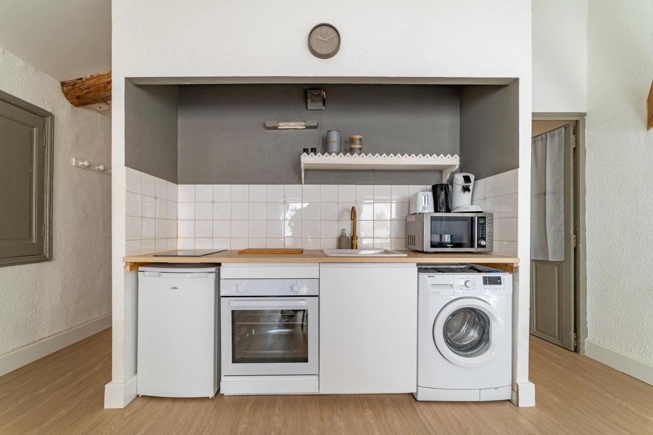 Au Coeur De L'effervescence Terracotta - Nuit A Appartement Nîmes